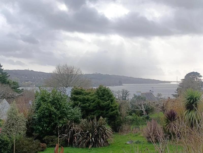 Maison - 98 m² - 5 pièces