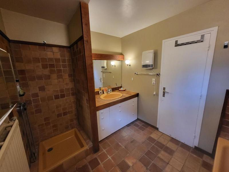 Maison - 300 m² - 11 pièces