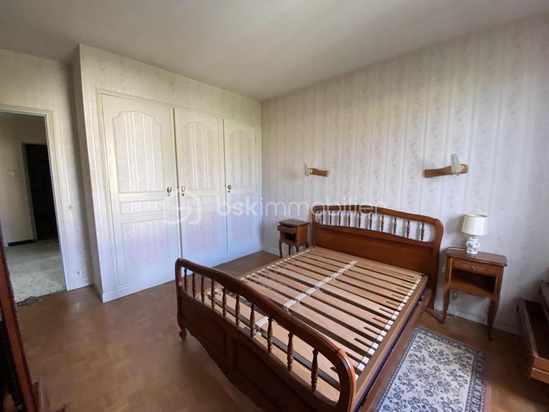 Propriété - 180 m² - 7 pièces