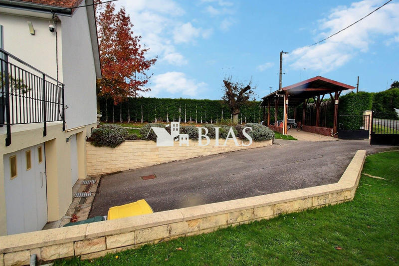 Maison - 120 m² - 6 pièces