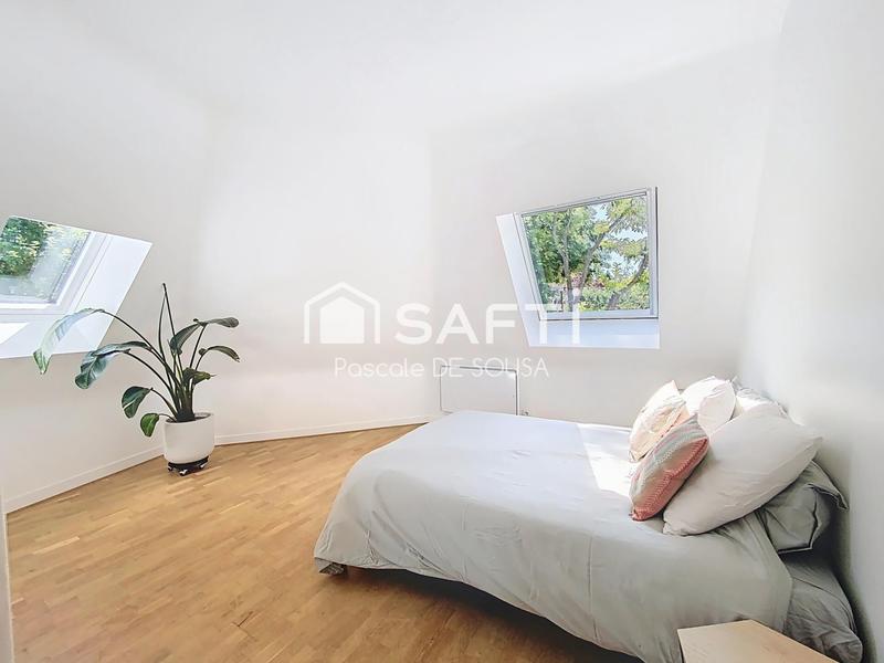 Maison - 337 m² - 8 pièces