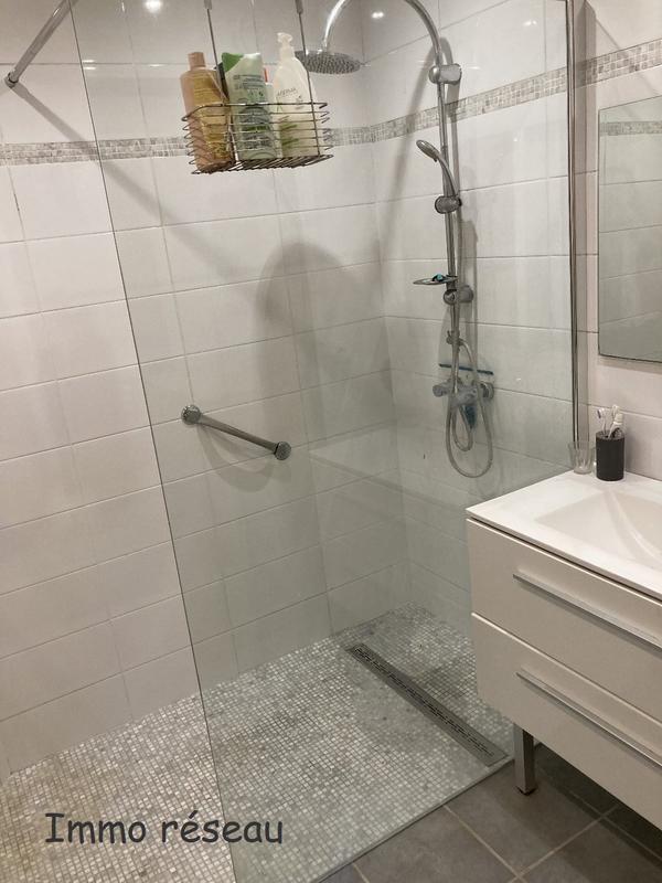 Maison - 215 m² - 9 pièces