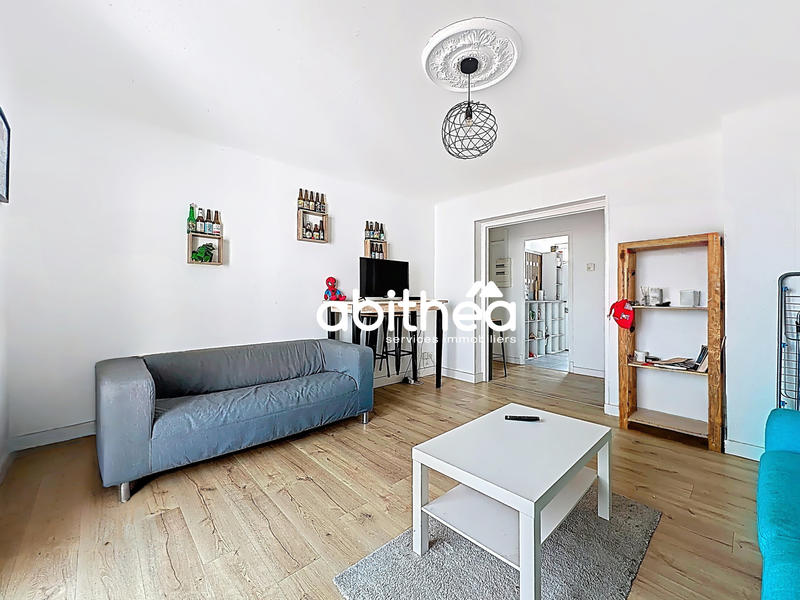 Appartement - 82 m² - 5 pièces