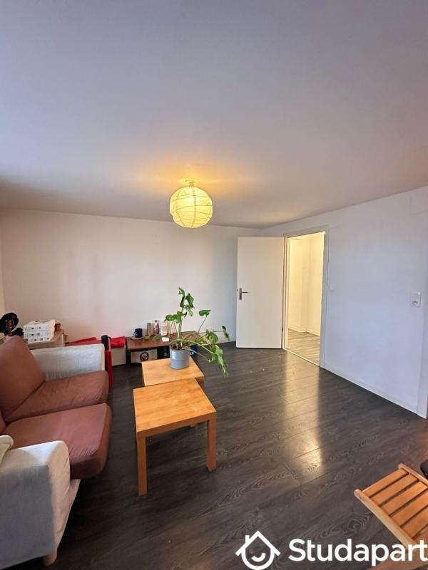 Chambre - 14 m² - 1 pièce