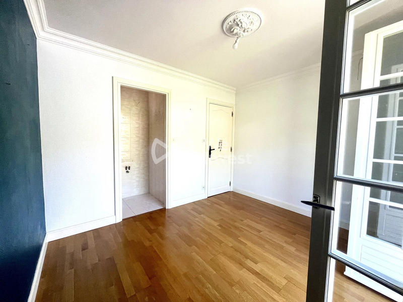 Villa - 192 m² - 8 pièces