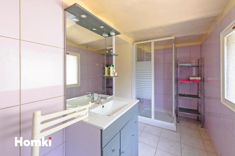 Maison - 394 m² - 12 pièces