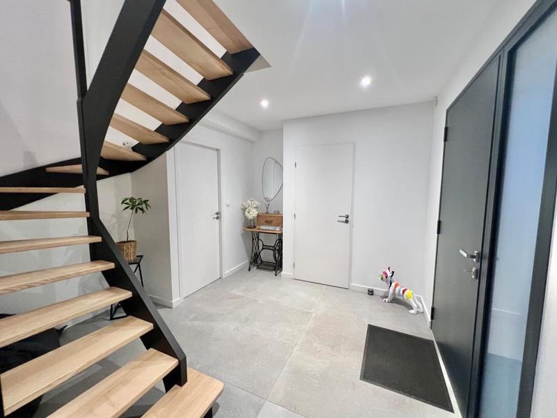 Villa - 182 m² - 5 pièces