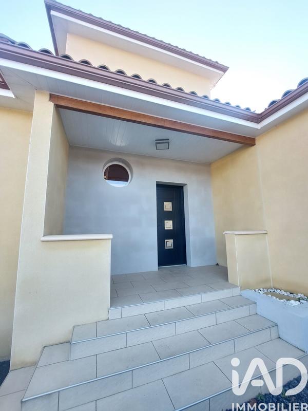 Maison - 140 m² - 5 pièces