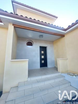 Maison - 140 m² - 5 pièces