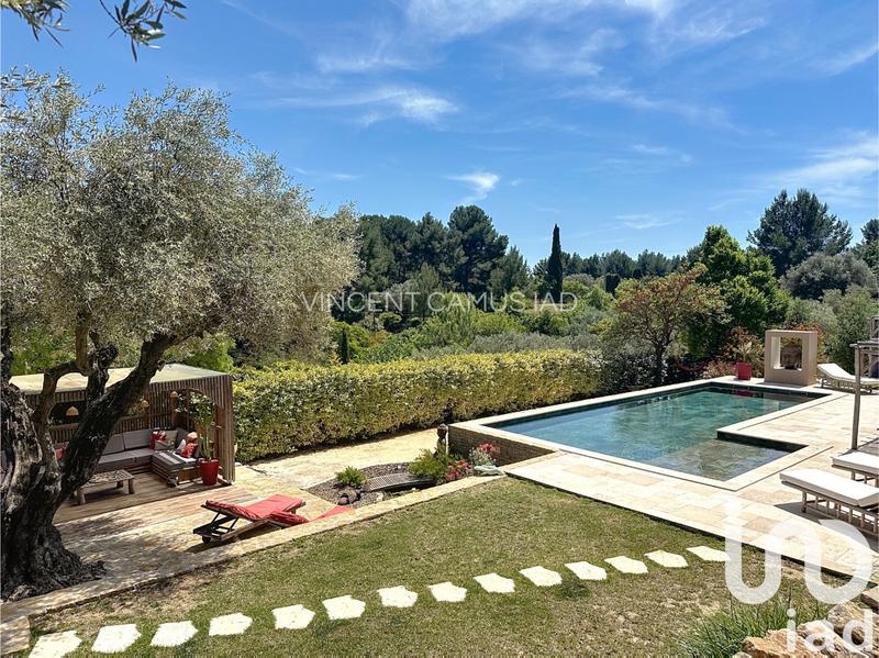 Maison - 221 m² - 7 pièces