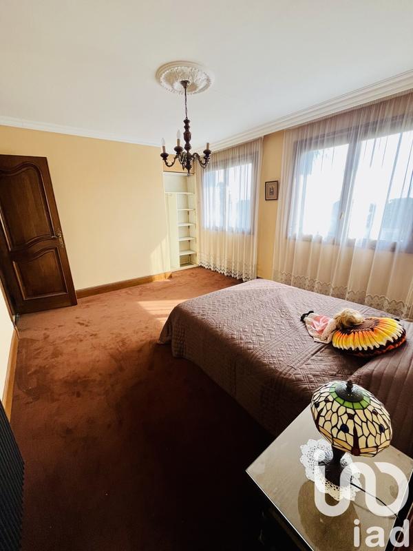 Maison - 140 m² - 6 pièces