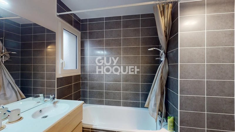 Appartement - 87 m² - 4 pièces