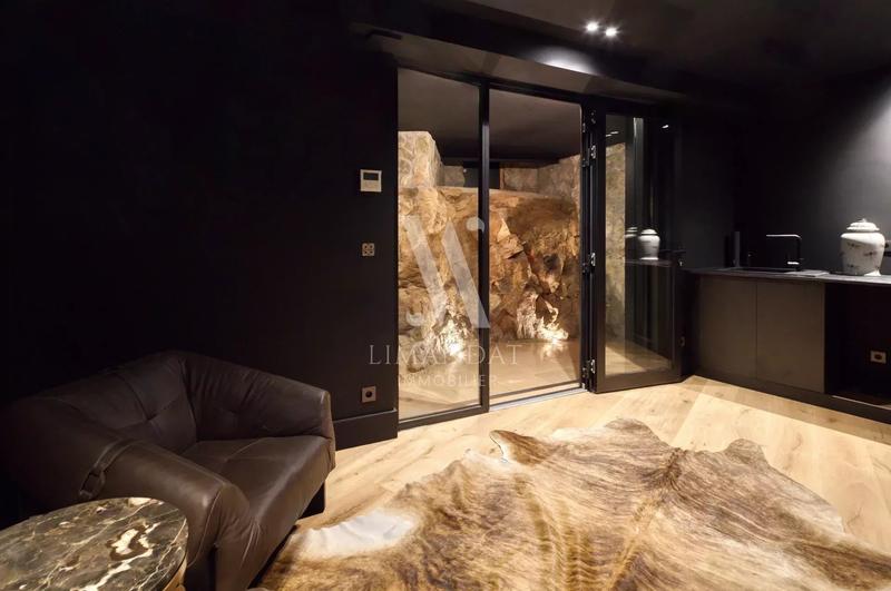 Propriété - 433 m² - 8 pièces