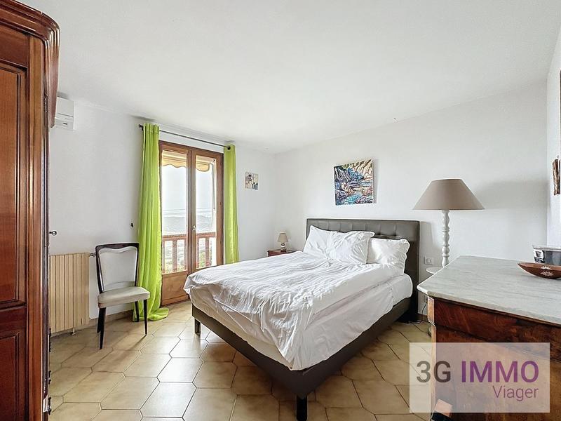 Viager - Villa - 210 m² - 8 pièces
