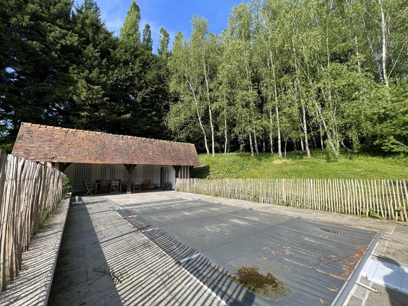 Maison - 420 m² - 11 pièces