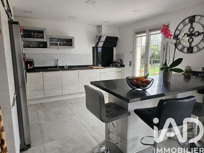 Maison - 136 m² - 6 pièces