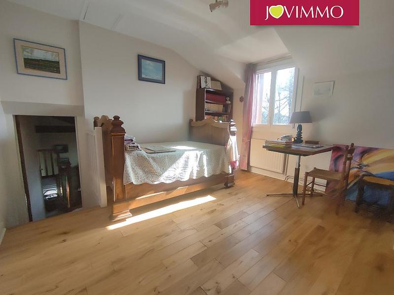 Maison - 167 m² - 7 pièces