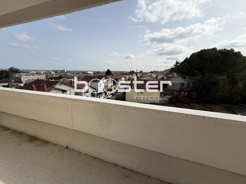 Appartement ancien - 69 m² - 3 pièces