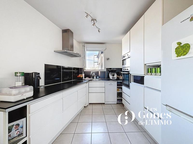 Appartement - 83 m² - 4 pièces