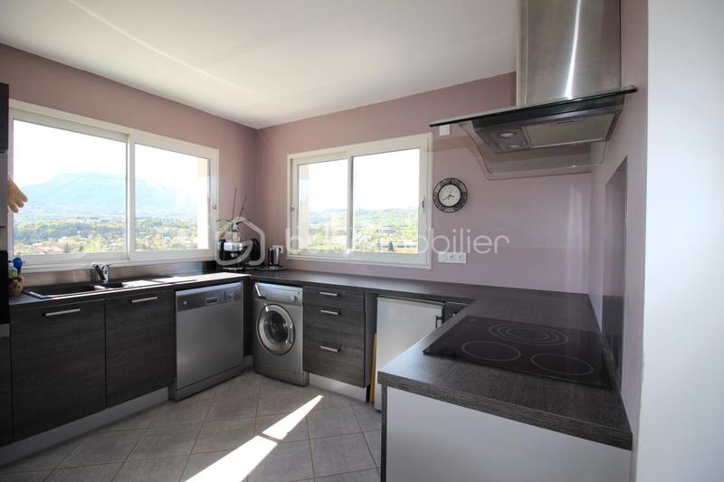 Maison traditionnelle - 171 m² - 7 pièces