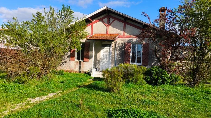 Maison - 99 m² - 4 pièces