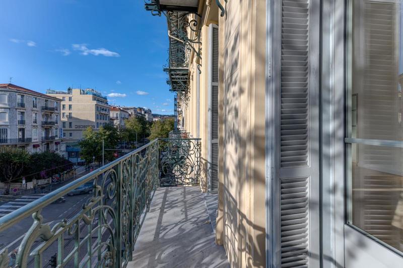 Appartement - 83 m² - 3 pièces