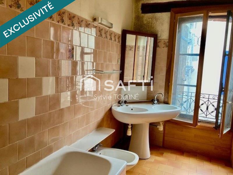 Maison - 185 m² - 9 pièces