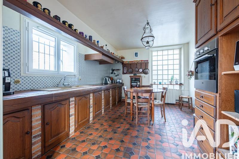 Maison - 180 m² - 7 pièces