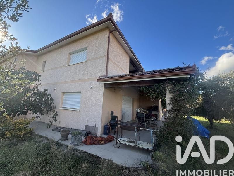 Maison - 285 m² - 4 pièces