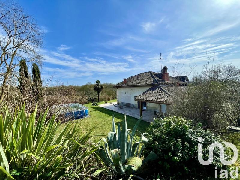 Maison - 235 m² - 6 pièces