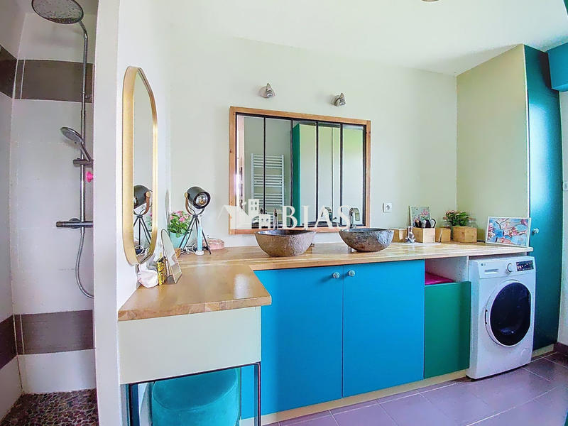 Maison - 105 m² - 5 pièces