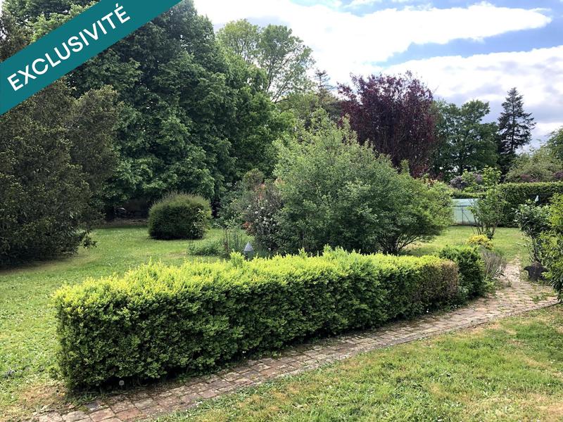 Maison - 225 m² - 9 pièces