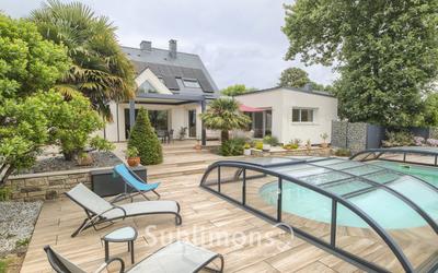 Maison contemporaine - 235 m² - 8 pièces