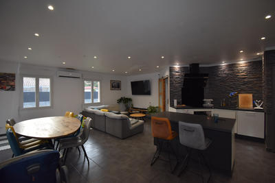 Villa - 90 m² - 4 pièces