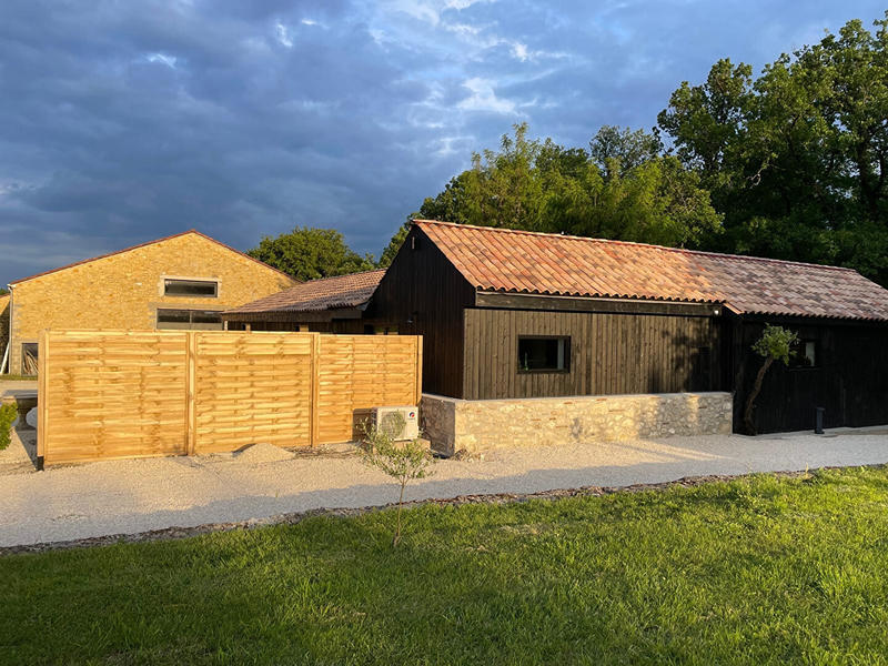 Maison - 360 m² - 7 pièces