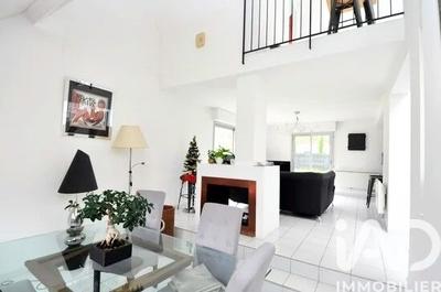 Maison - 164 m² - 6 pièces