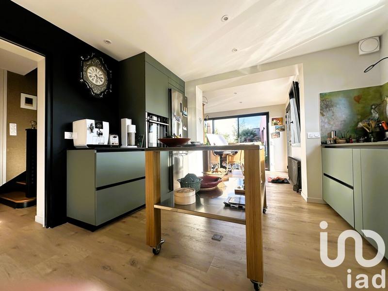 Maison - 134 m² - 8 pièces