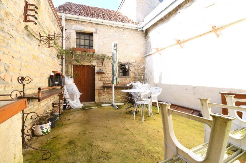 Maison de village - 97 m² - 5 pièces