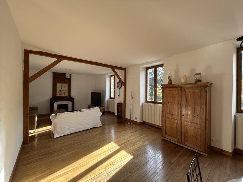 Maison - 306 m² - 13 pièces