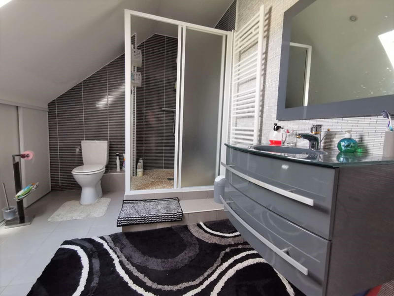 Maison - 191 m² - 7 pièces