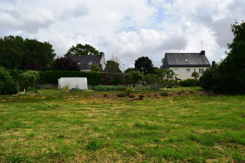 Terrain constructible - 1 827 m²