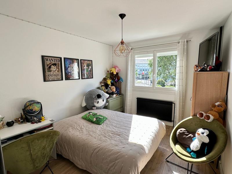 Appartement - 96 m² - 5 pièces