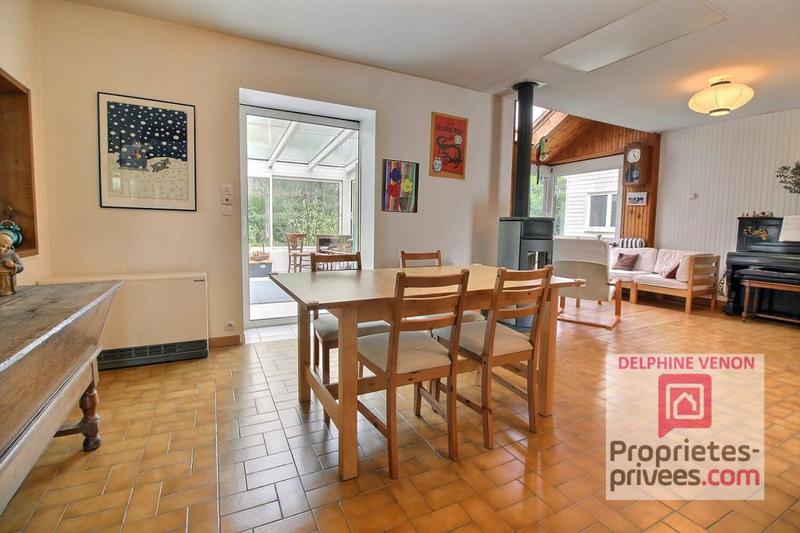 Maison - 205 m² - 7 pièces