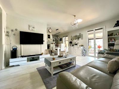 Maison - 123 m² - 5 pièces