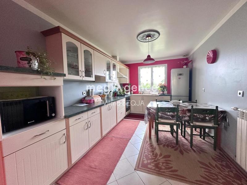 Maison - 173 m² - 7 pièces