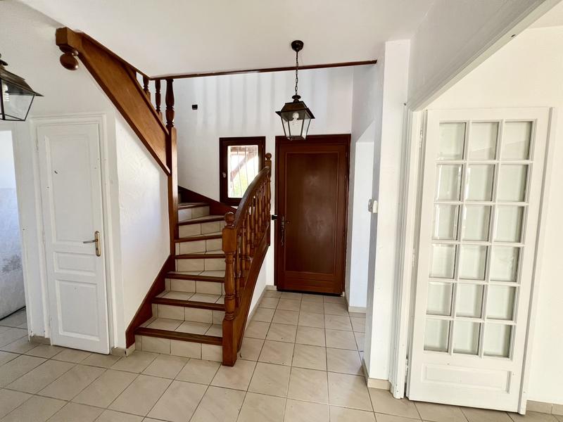 Maison - 199 m² - 7 pièces