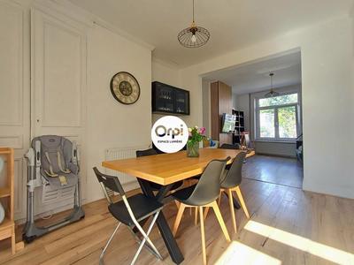 Maison de ville - 85 m² - 4 pièces