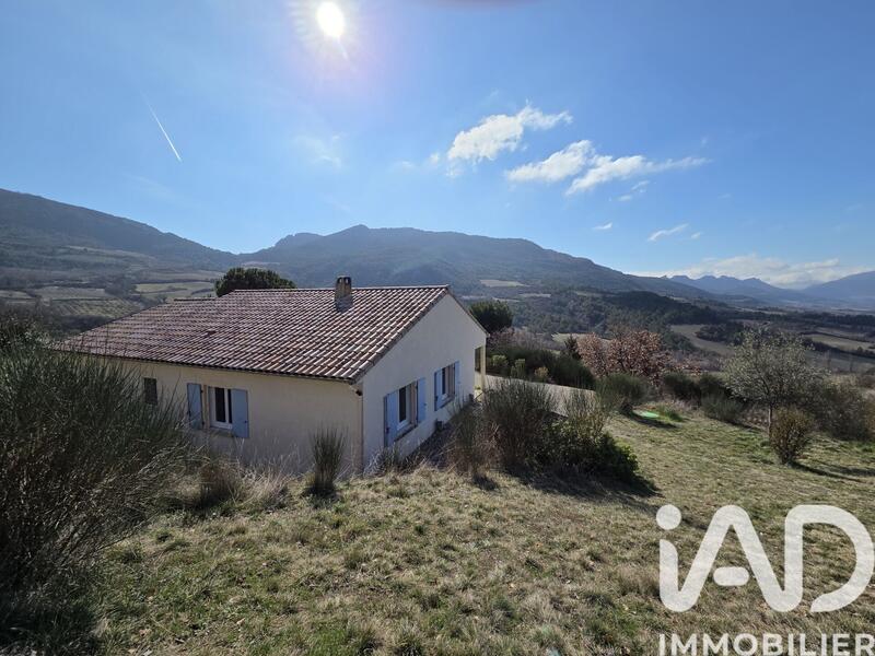Maison - 92 m² - 5 pièces