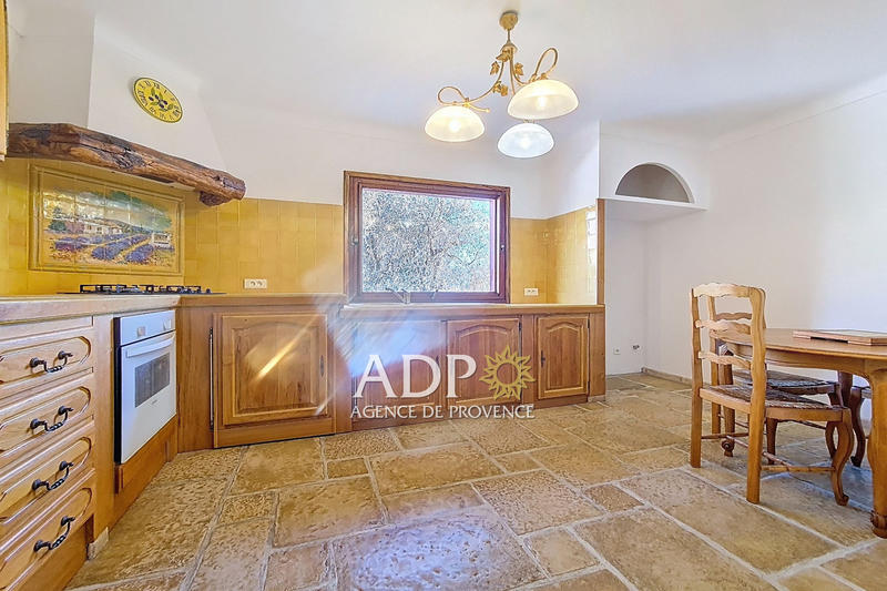 Appartement - 142 m² - 6 pièces