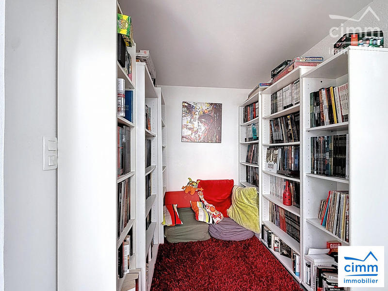 Maison - 202 m² - 7 pièces